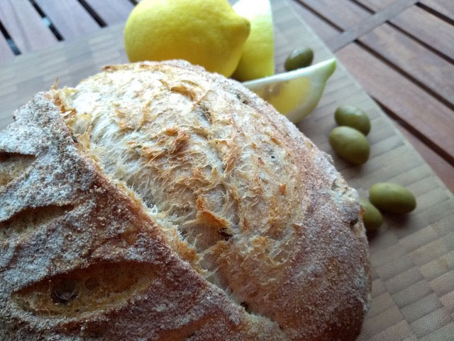 Pão com Limão e Tomilho